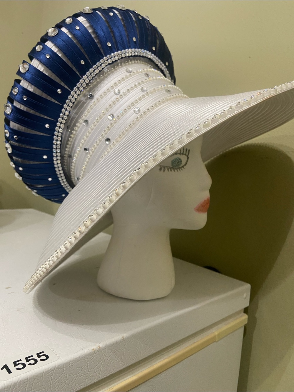 Big Beautiful Dress Hat by Donna Vinci
